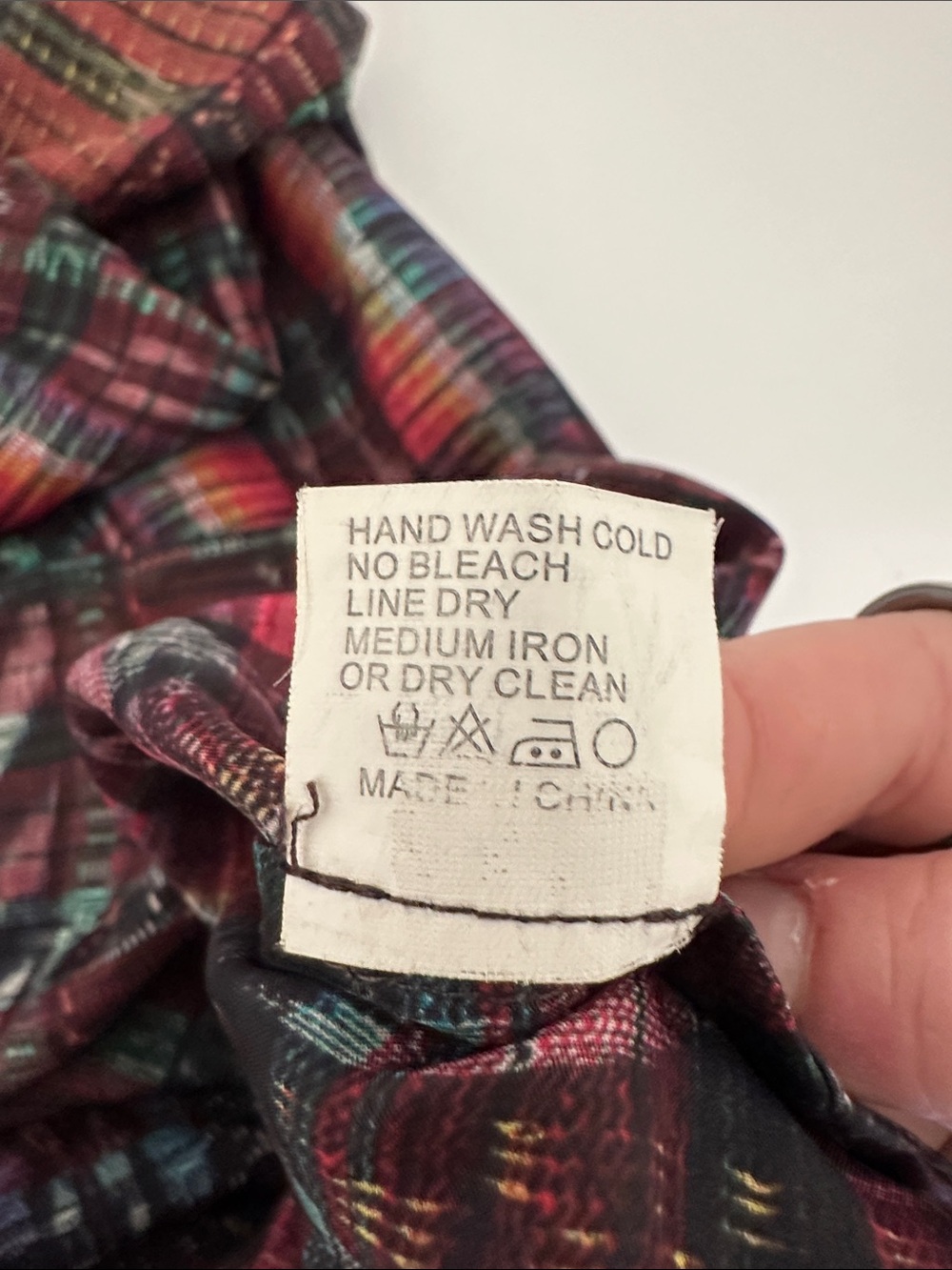 Women’s Patterned Silk Shirt - Picture 4 of 6